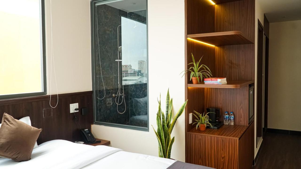 Bros Hotel โฮจิมินห์ซิตี้ ภายนอก รูปภาพ